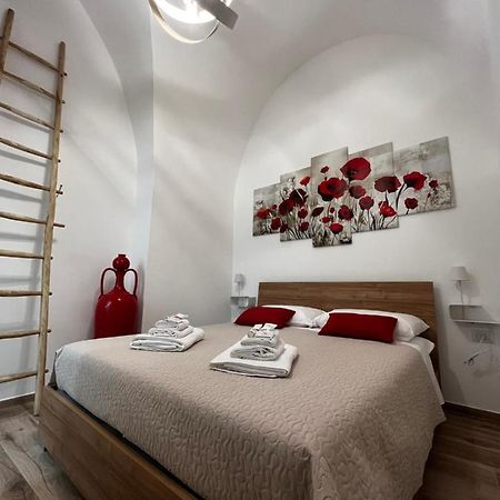 Dimora Nonno Ciccio Bed & Breakfast โปลีญาโนอามาเร ภายนอก รูปภาพ