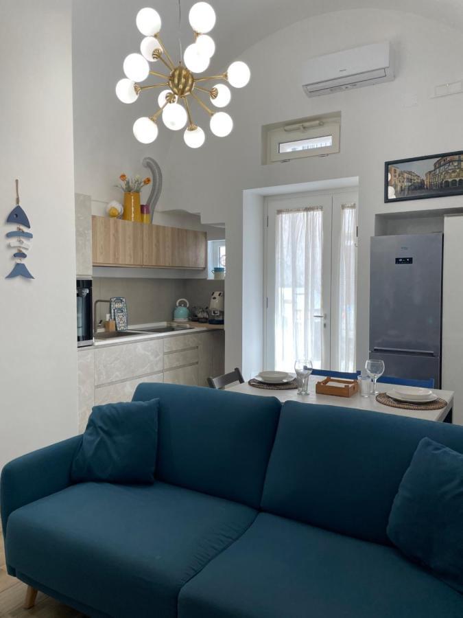 Dimora Nonno Ciccio Bed & Breakfast โปลีญาโนอามาเร ภายนอก รูปภาพ
