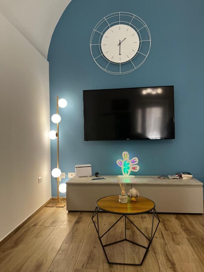 Dimora Nonno Ciccio Bed & Breakfast โปลีญาโนอามาเร ภายนอก รูปภาพ