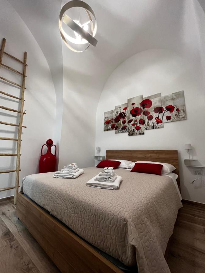 Dimora Nonno Ciccio Bed & Breakfast โปลีญาโนอามาเร ภายนอก รูปภาพ