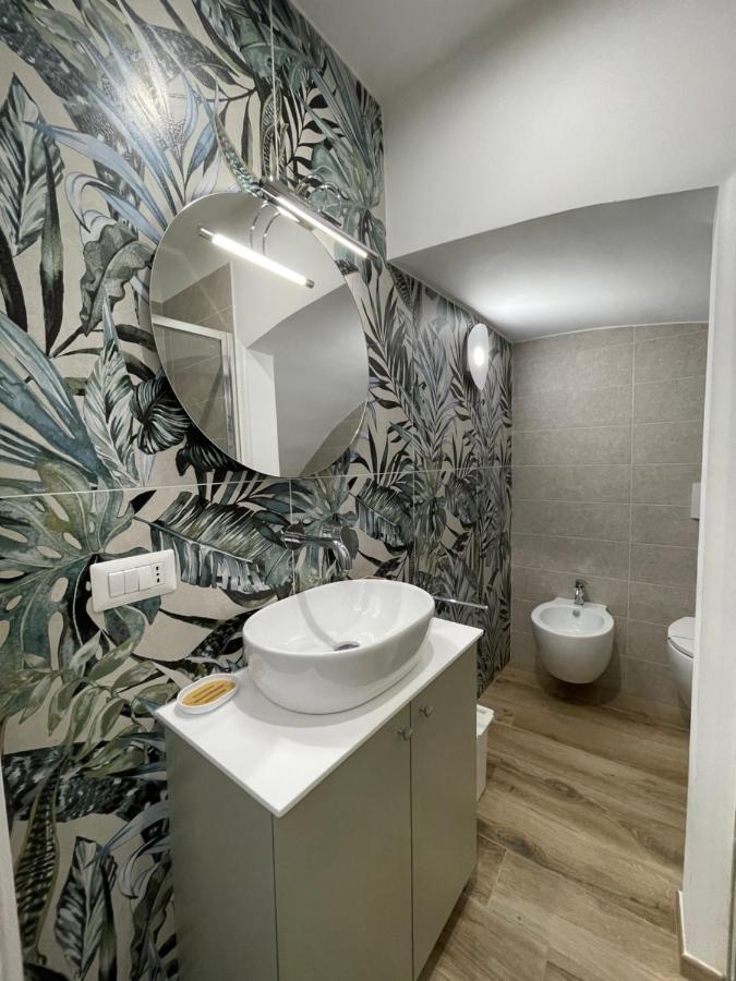 Dimora Nonno Ciccio Bed & Breakfast โปลีญาโนอามาเร ภายนอก รูปภาพ