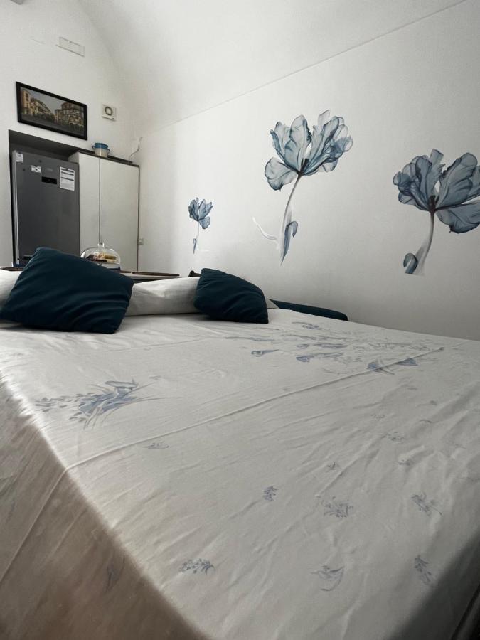 Dimora Nonno Ciccio Bed & Breakfast โปลีญาโนอามาเร ภายนอก รูปภาพ